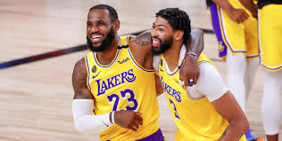 ĐKVĐ LA Lakers để thua LA Clippers trong ngày Vô địch