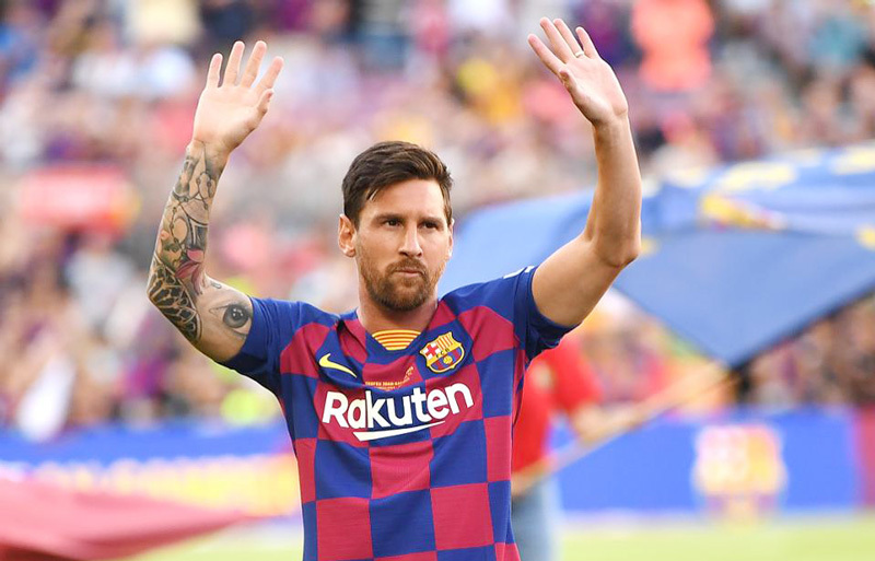 Messi rời Barca trong mùa giải tới