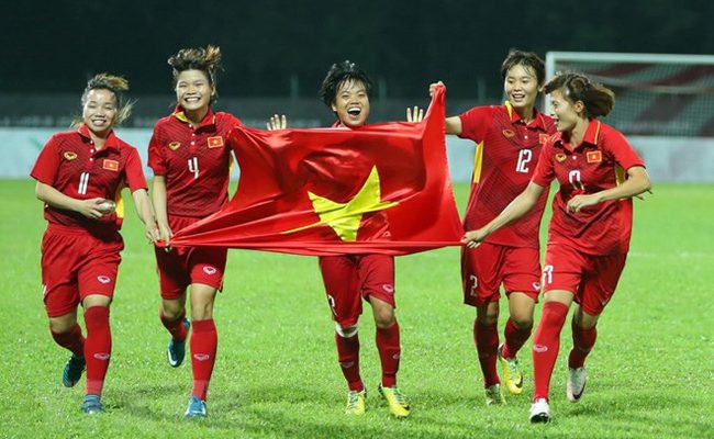Bàn về bóng đá nữ Việt Nam – khi đam mê là động lực